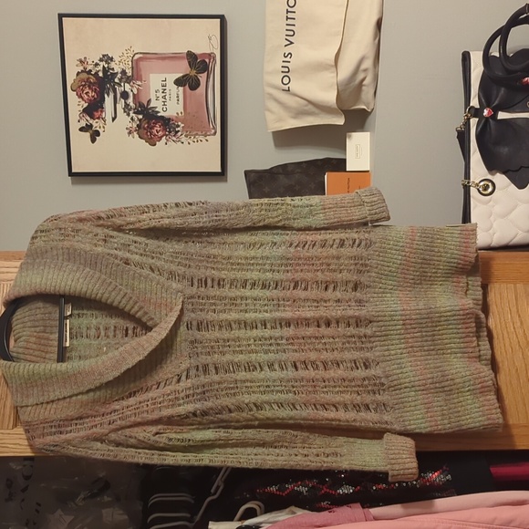 DKNY distressed sweater - Picture 6 of 6